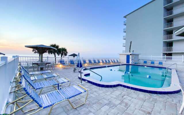 Ocean Court Beachfront Hotel