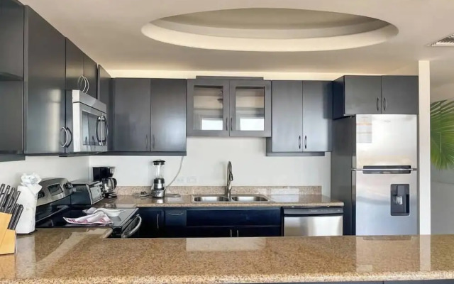 Amazing Location Close to it all Great Price