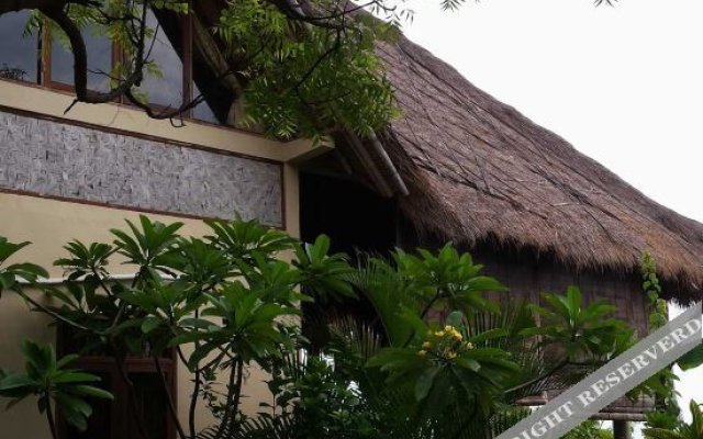 Om Shanti Cottages