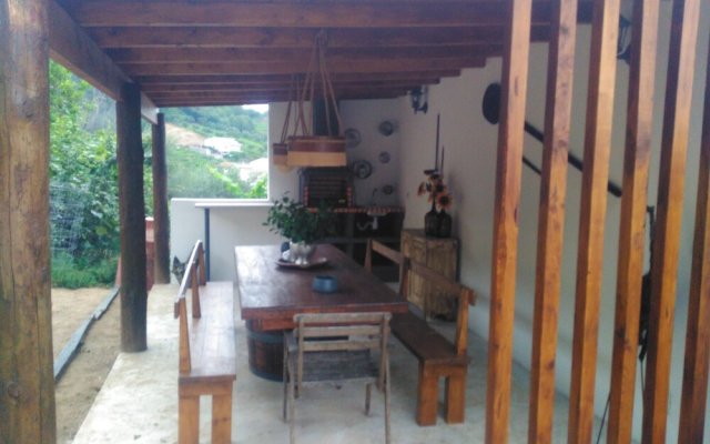 House With 3 Bedrooms in Santa Marta de Penaguião, With Wonderful Mountain View, Enclosed Garden and Wifi