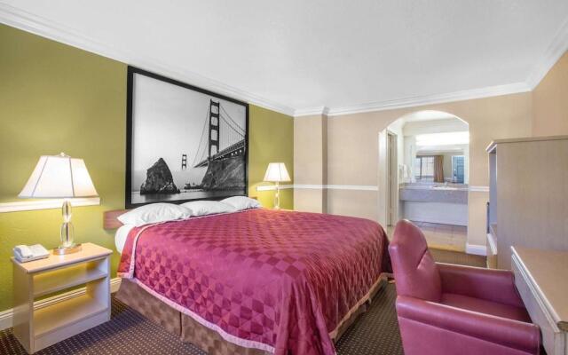 Super 8 Hayward Downtown