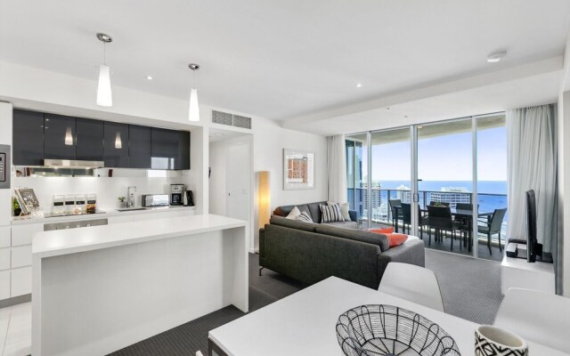 Ocean View Luxury 2 Bedroom Apartment
