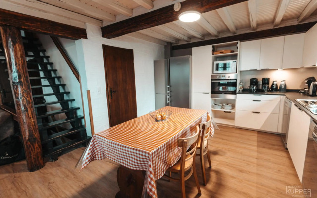 Le Grand Cerf 25 pers, Malmedy- Chalet rustique, jardin