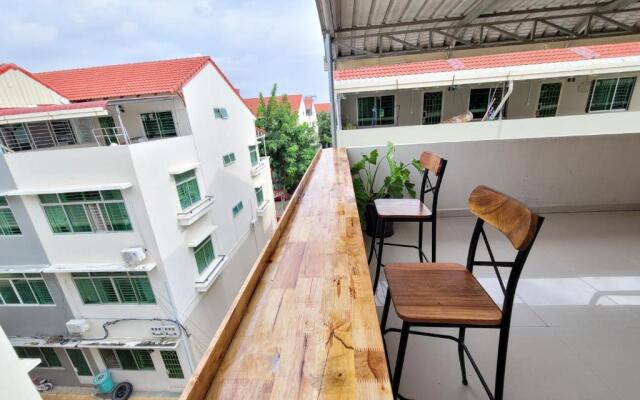 Yana House Phnom Penh