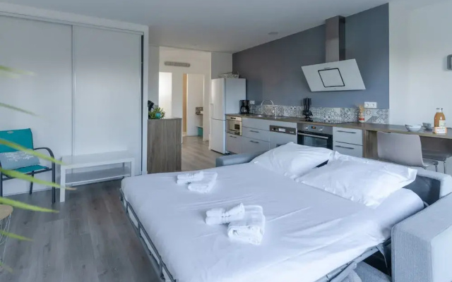 Apartment in Ploudalmezeau Near Treompan Beach