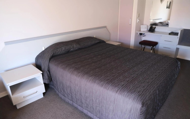 The Village Inn Hotel
