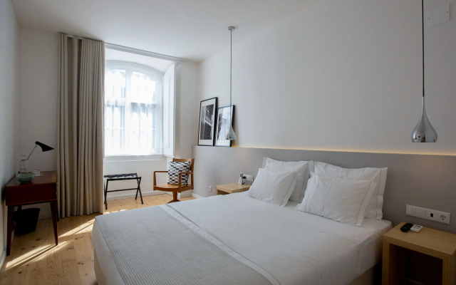 The 8 Downtown Suites