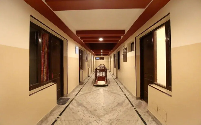 OYO 6366 Grand Regal Hotel