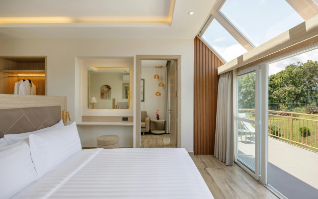 Himalayan Hideaway Resort Pokhara, The Centara Collection