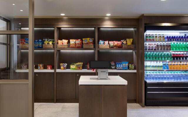 Crowne Plaza College Park - Washington DC by IHG