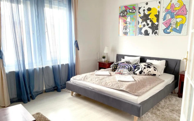 Elegant 125m2 apartment in center of Budapest