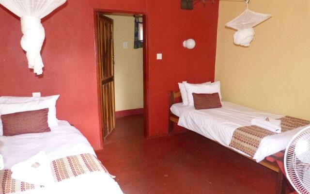 Jollyboys Camp - Hostel