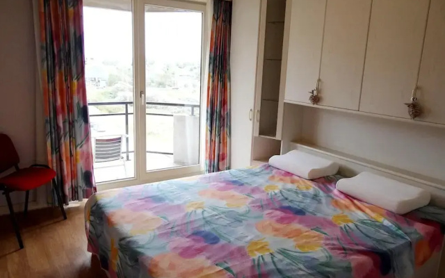 Apartment in Nieuwpoort Near Sandy Beaches