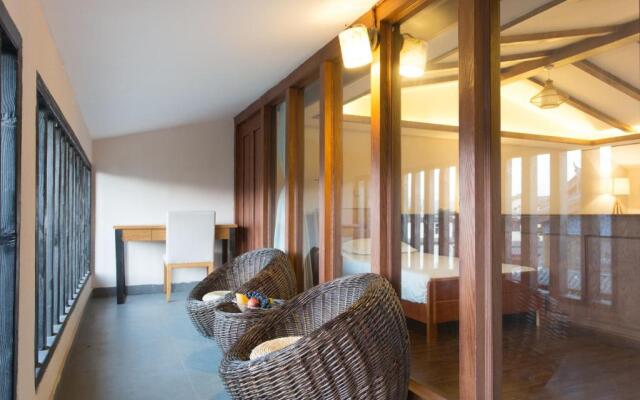 Lijiang Gemmer Hotel
