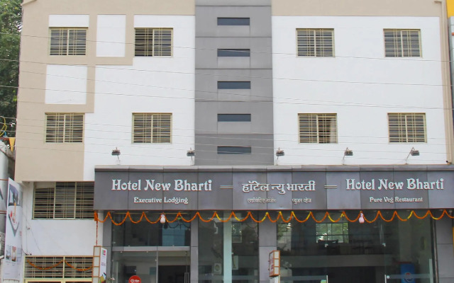 OYO Rooms Railway Station Bazar