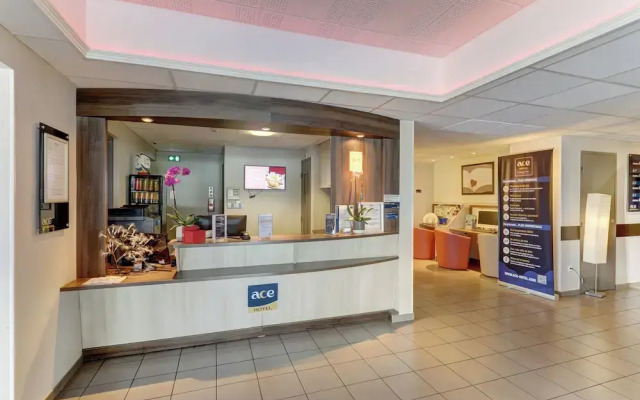 ACE Hôtel Montluçon