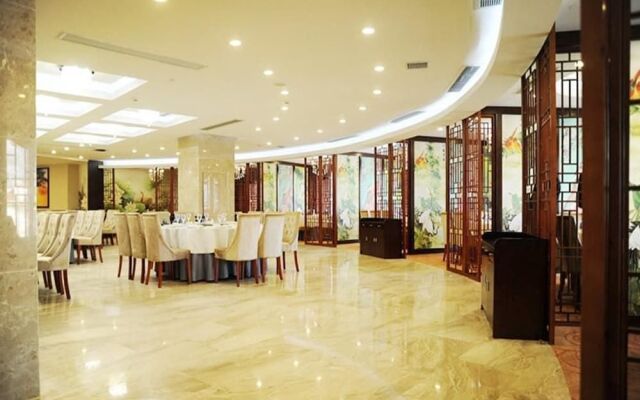 Warmjoy Majesty Hotels