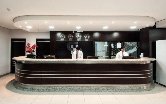 Serras Hotel