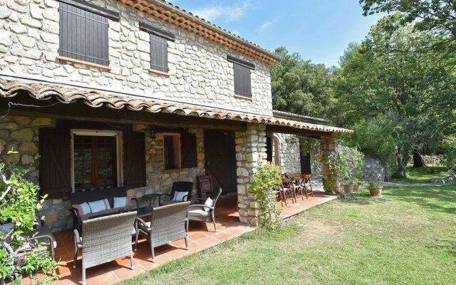 Charming Villa In Callas With Private Swimming Pool