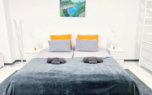 Design Family Apartment in Leiden Center 6p & Baby