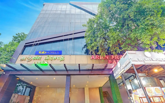 Fabhotel Western Inn