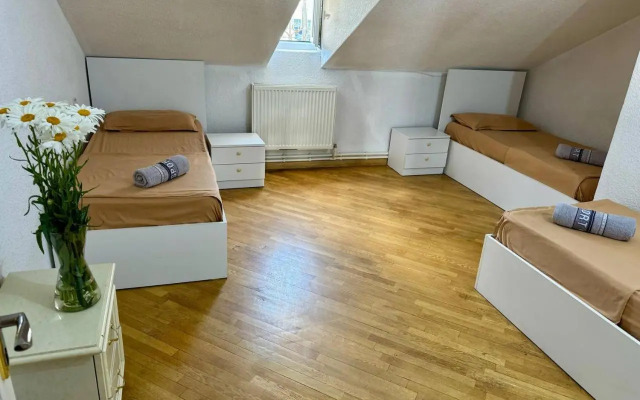 Emma Hostel
