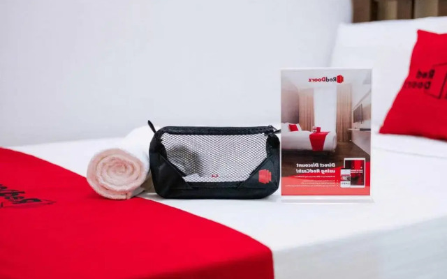 RedDoorz near Universitas Saburai Lampung