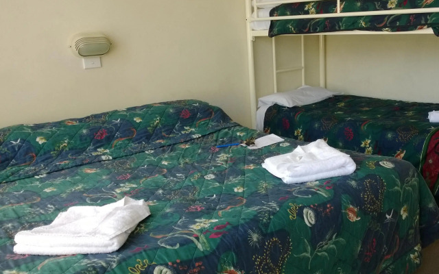 Canberra Carotel Motel