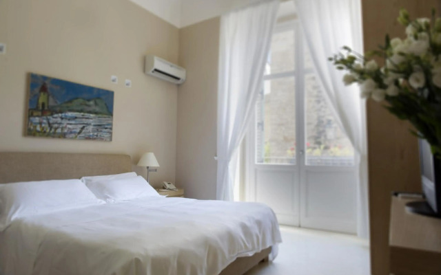 Palazzo Brunaccini Boutique Hotel