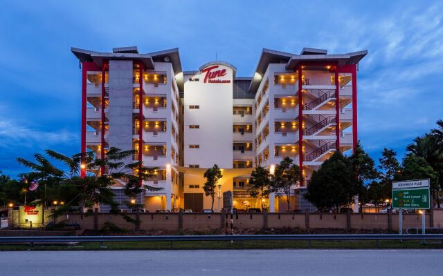 Tune Hotel KLIA Aeropolis