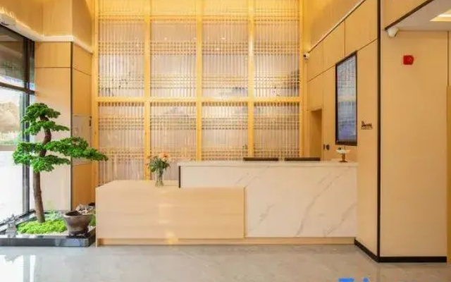 Qingmu Hotel (Wuhu Baoneng Ruicheng)