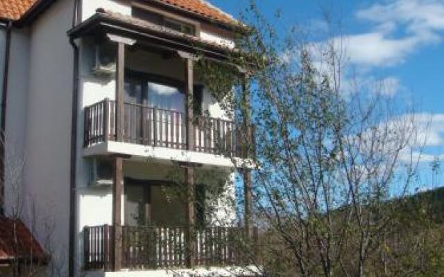 Family Hotel and Restaurant Plamena
