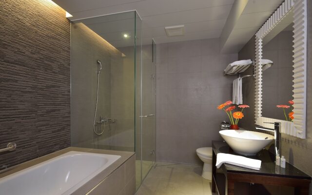 See's Revert Hotel