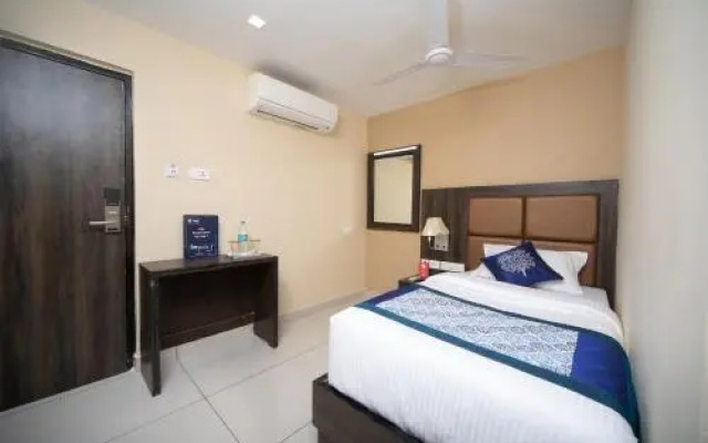 V Grand By OYO Rooms