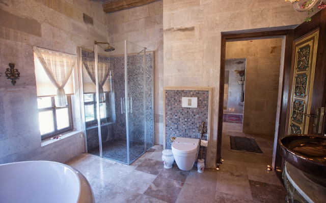 Elika Cave Suites & Spa