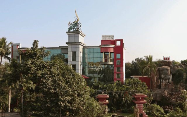 OYO 28157 Hotel Green Field