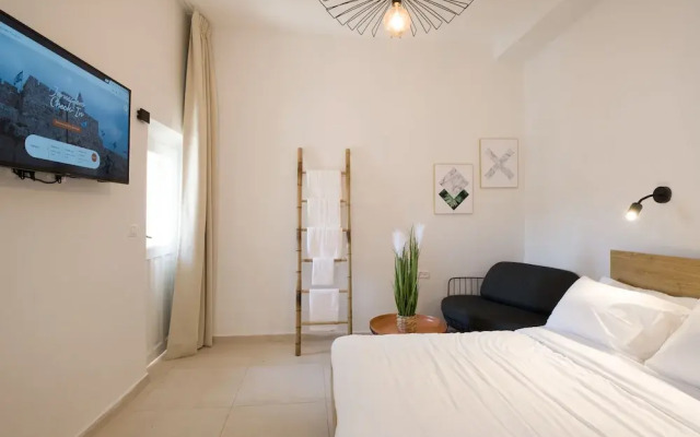 Aju HaMadregot 31 Suites