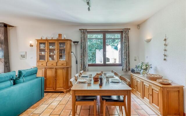 Delightful villa in Prades-sur-Vernazobre with Private Pool