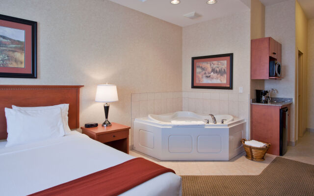 Holiday Inn Express Hotel & Suites Airdrie-Calgary North by IHG