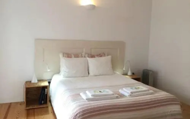 Alfama Place