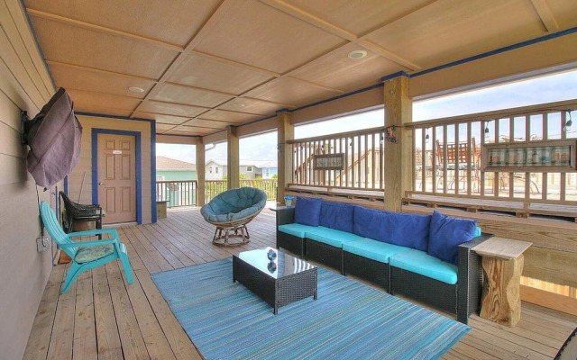 Spacious & Pet Friendly + Game Room Sleeps 10