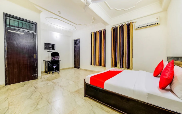 Oyo 30398 Hotel Royal Residency
