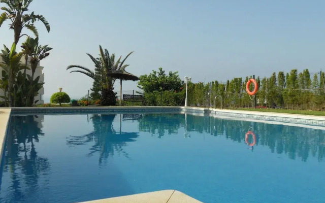 Cozy Townhouse With sea View in Marbella Mijas