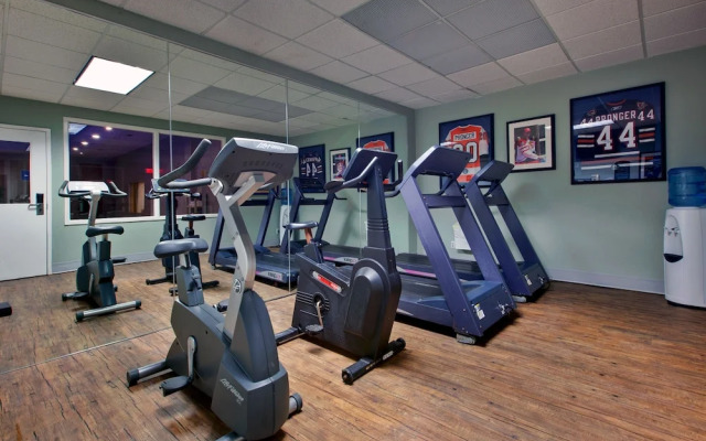 Holiday Inn Express Dryden