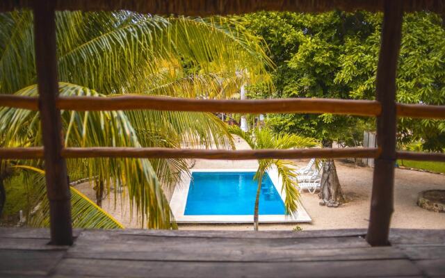 Royal Palm Bacalar Cabañas & Lagoon Club