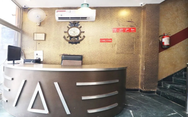 OYO 4849 Hotel Staywell