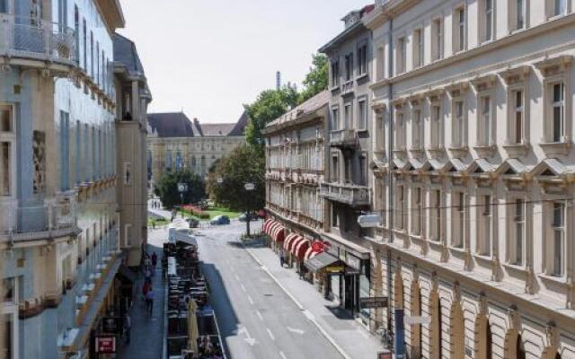 The City Lodge Boutique Apartments