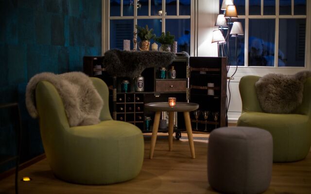 TWO TIMEZ - Boutique Hotel