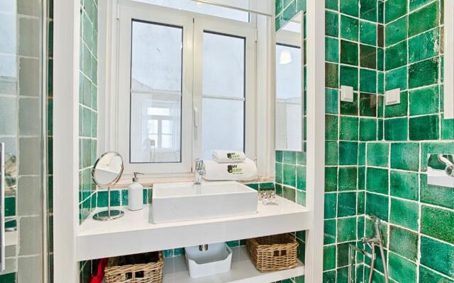 BmyGuest - Alfama Terrace Apartment