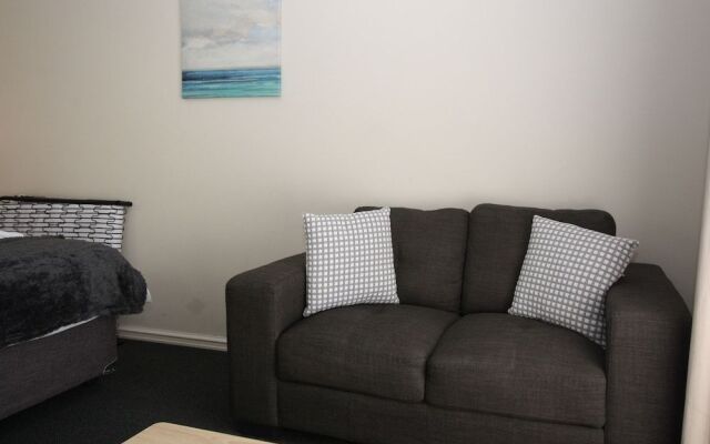 Resort Serviced Apartments - Mandurah